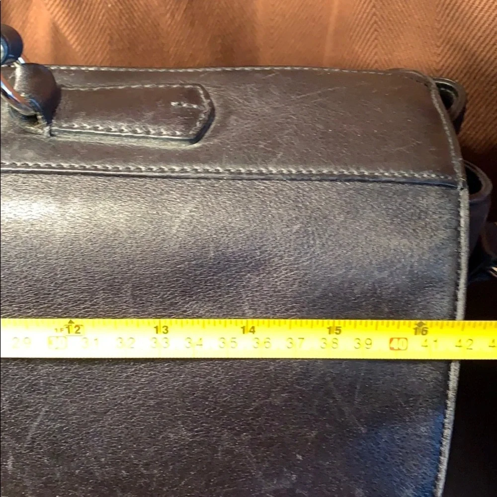 Vintage Coach lock/keys computer shoulder leather